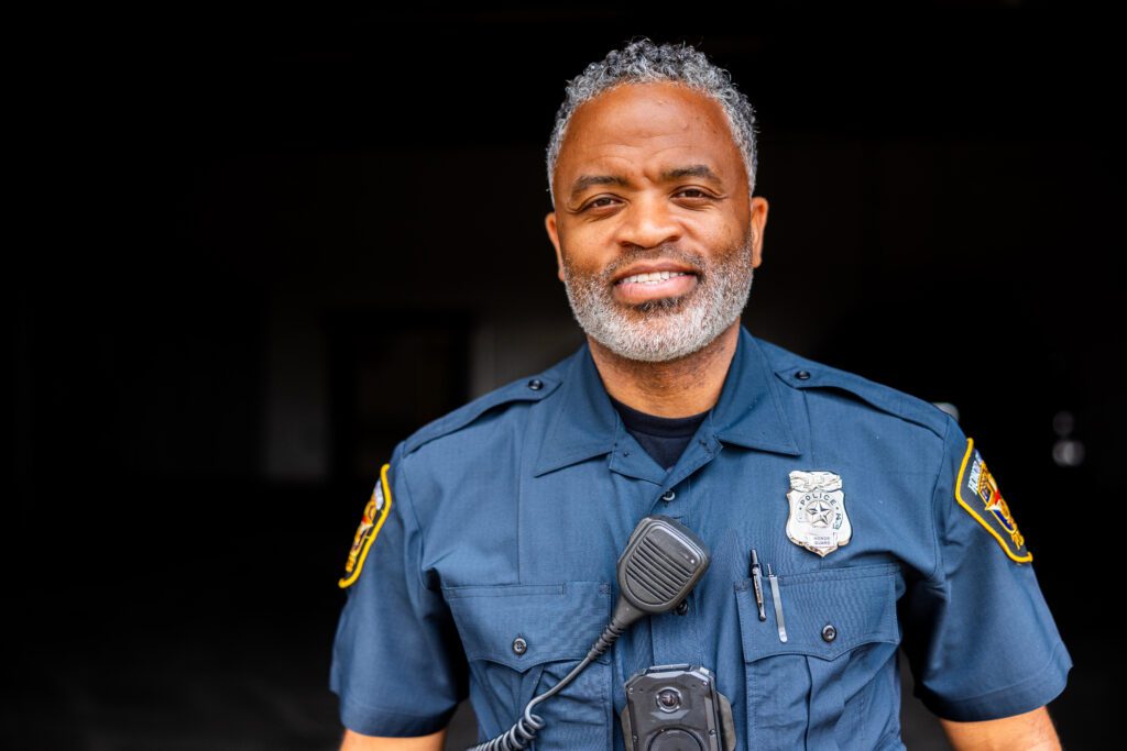 What are the benefits of outpatient treatment for law enforcement?
